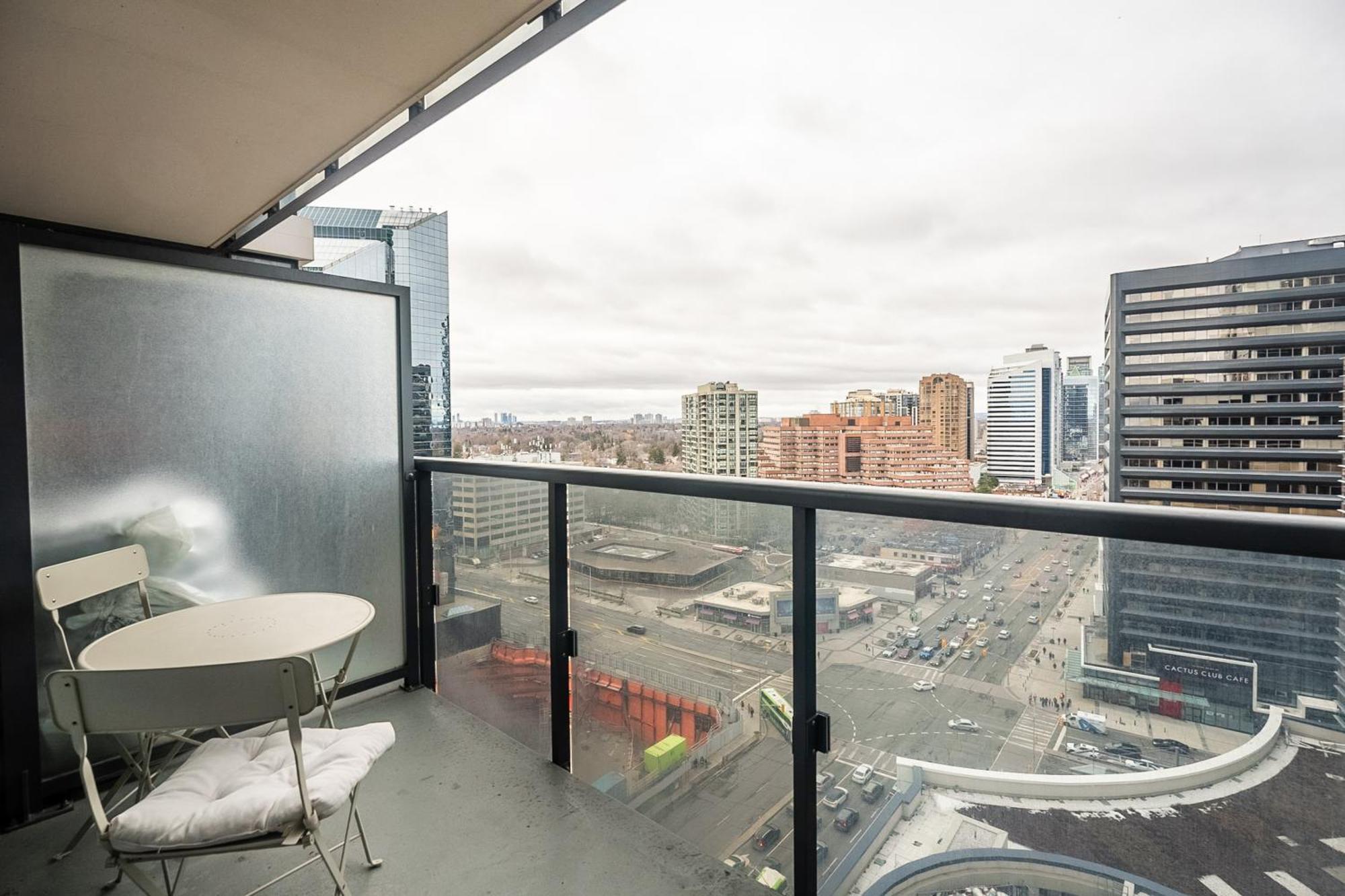 Globalstay Modern Apartments In North York Skyscraper トロント エクステリア 写真