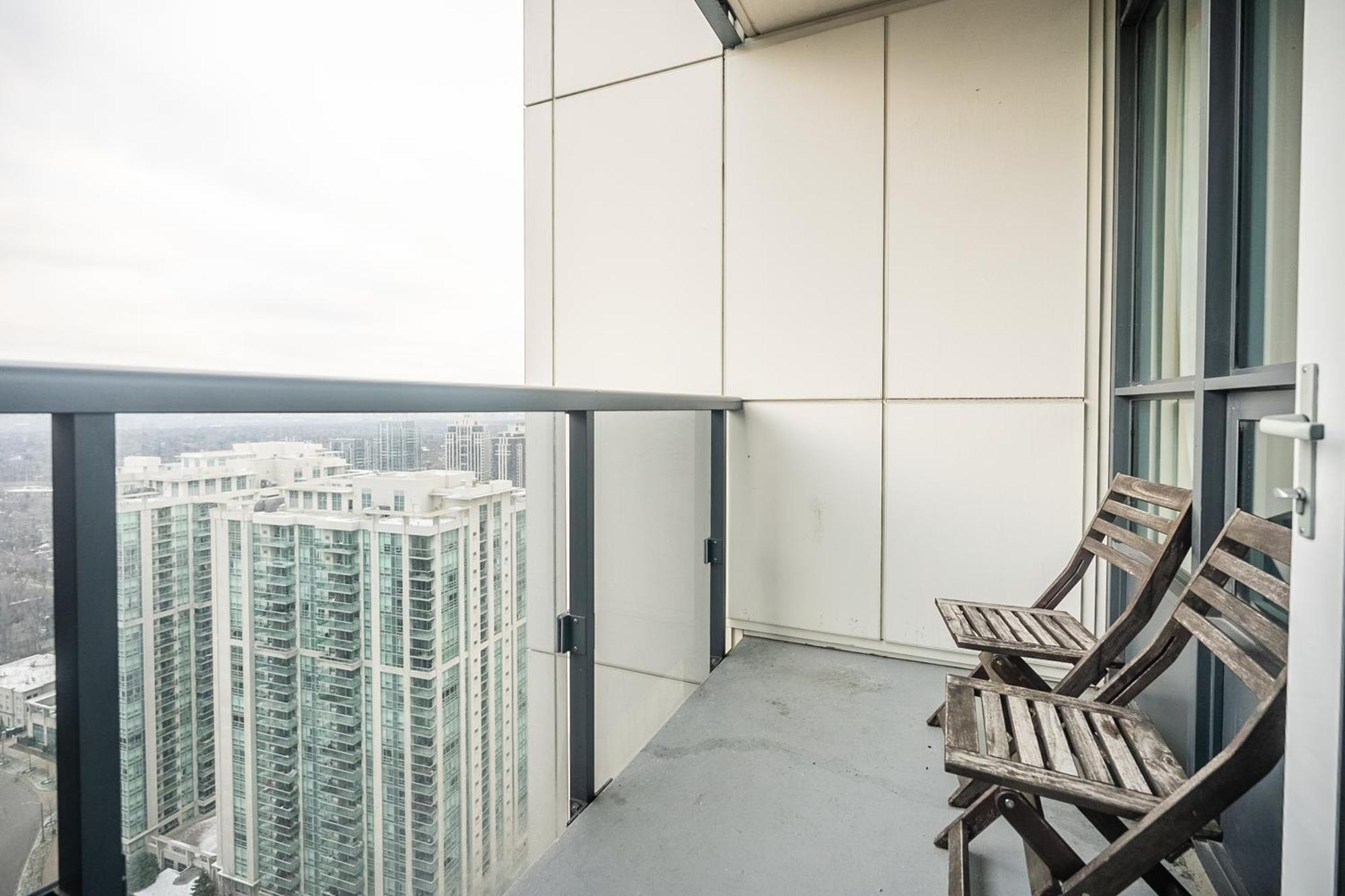 Globalstay Modern Apartments In North York Skyscraper トロント エクステリア 写真