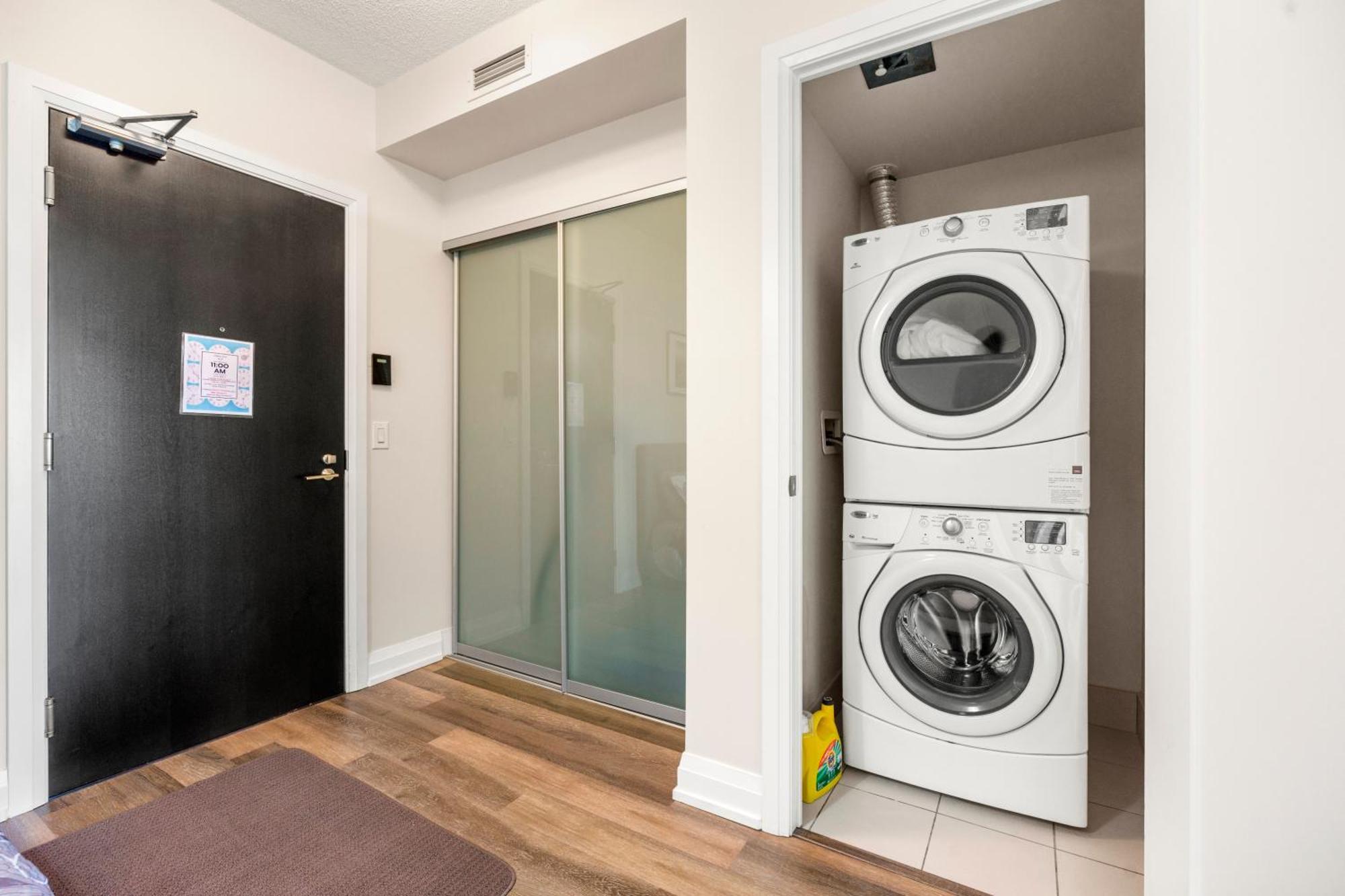 Globalstay Modern Apartments In North York Skyscraper トロント エクステリア 写真